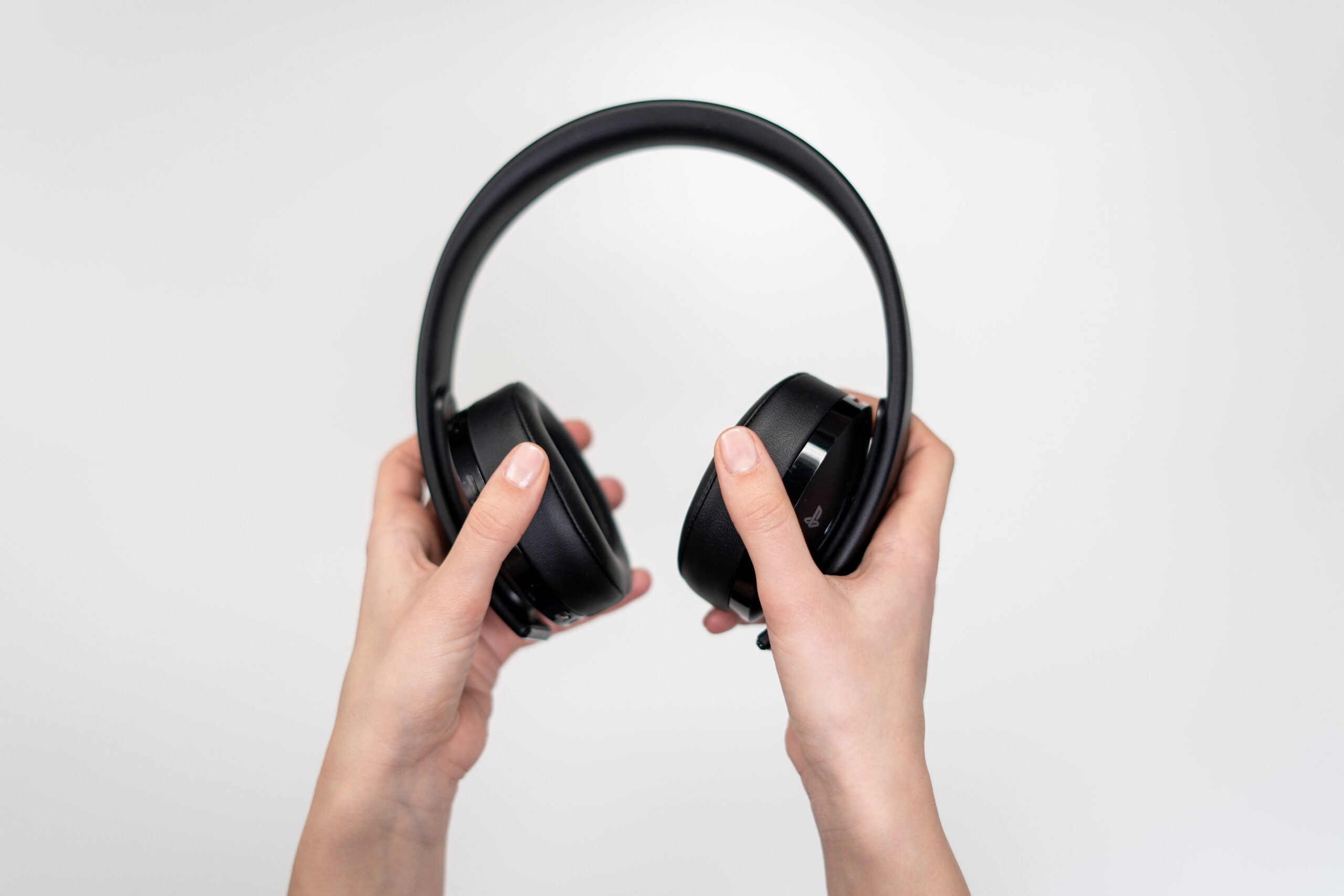 pexels-cottonbro-studio-3945669 black headphones with a plain background